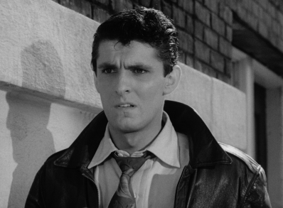 Keefe Brasselle as Drew Baxter in Ida Lupino's NOT WANTED.