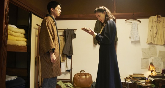 Ryôta Bandô and Yû Aoi in a scene from Wife of a Spy, courtesy Kino Lorber