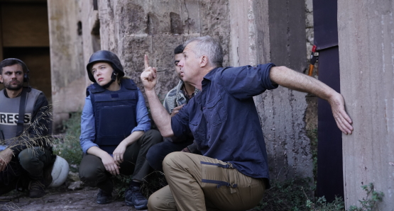 Director Bruno Dumont with Léa Seydoux on the set of France, photo by R. Arpajou, courtesy Kino Lorber